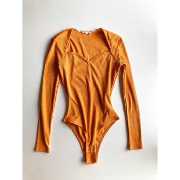 AVEC LES FILLES Orange Ribbed Knit Sweetheart Neckline Cheeky Bodysuit, Size S - Picture 3 of 13